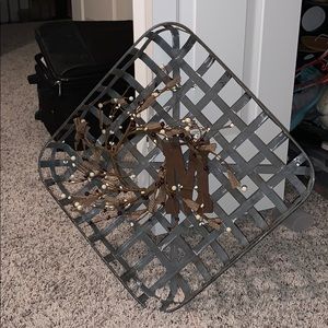 “M” Farmhouse decor